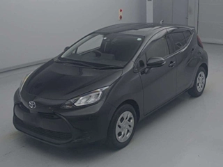 TOYOTA AQUA 2022