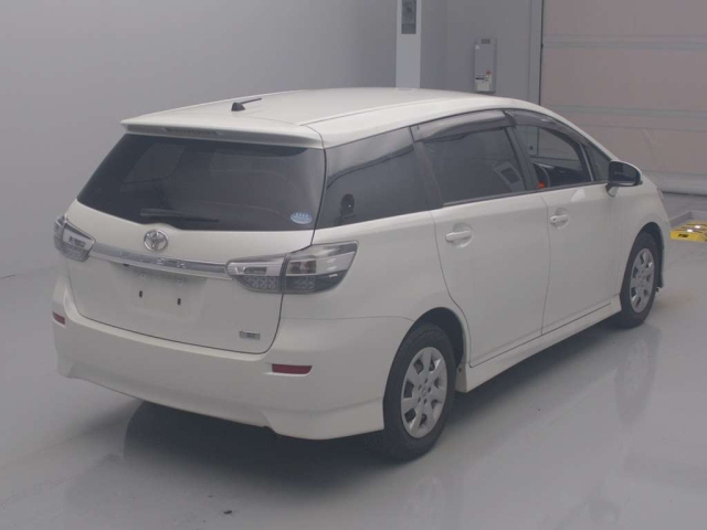 TOYOTA WISH 2017