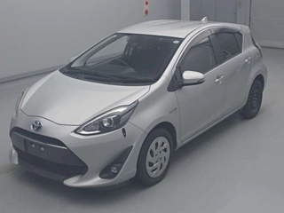 TOYOTA AQUA 2017