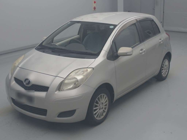 TOYOTA VITZ 2009
