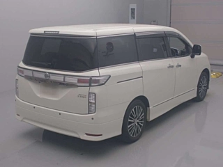 NISSAN ELGRAND 2015