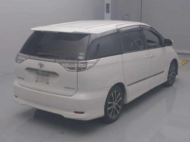 TOYOTA ESTIMA 2015