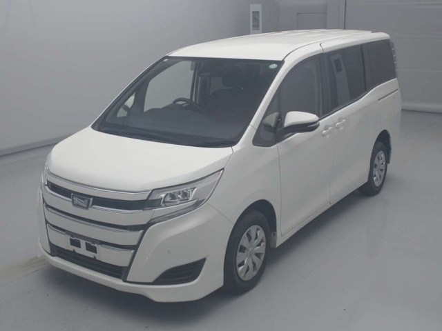 TOYOTA NOAH 2019