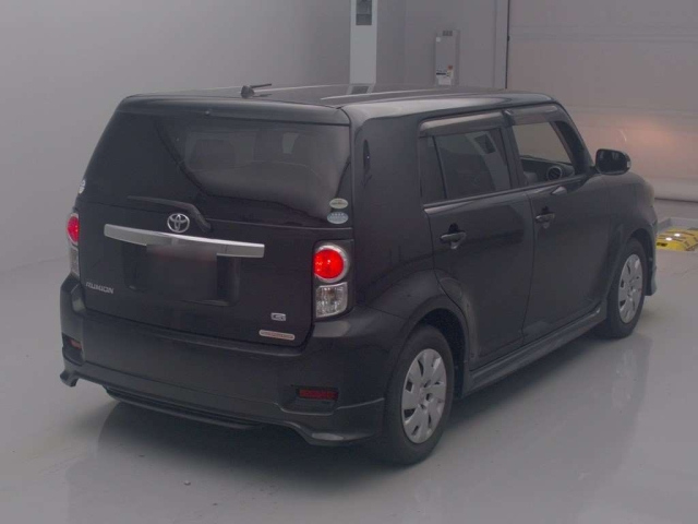 TOYOTA COROLLA RUMION 2011