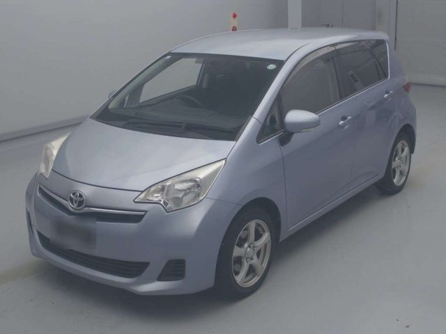 TOYOTA RACTIS 2011