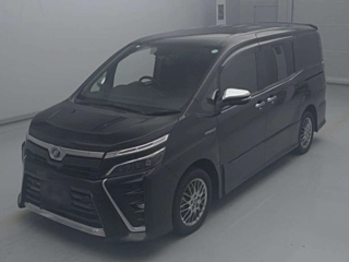 TOYOTA VOXY 2019