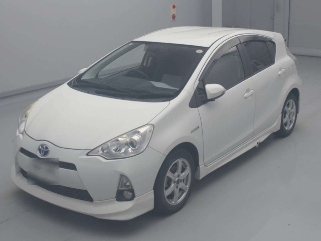 TOYOTA AQUA 2014