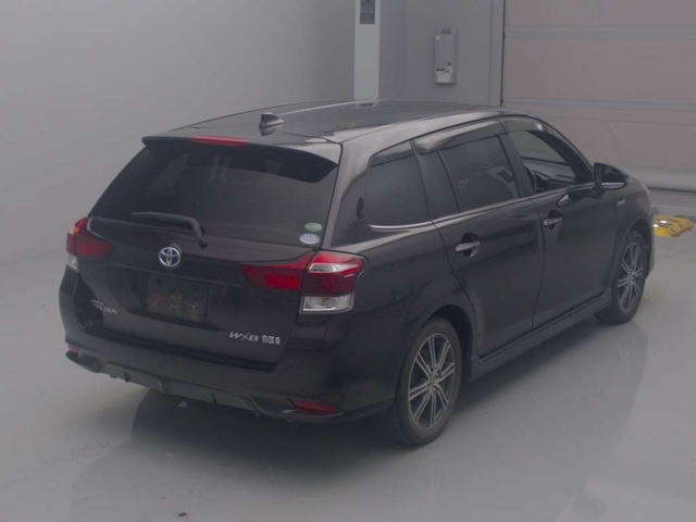 TOYOTA COROLLA FIELDER 2015