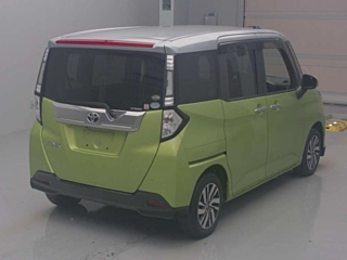TOYOTA TANK 2017