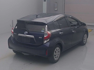 TOYOTA AQUA 2019