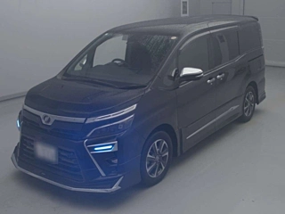 TOYOTA VOXY 2020