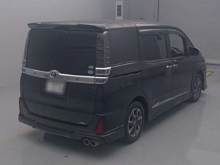 TOYOTA VOXY 2020