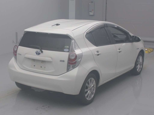 TOYOTA AQUA 2014