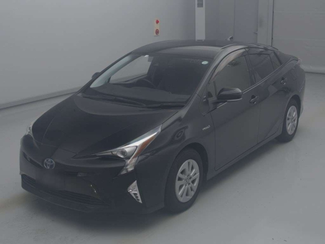 TOYOTA PRIUS 2018