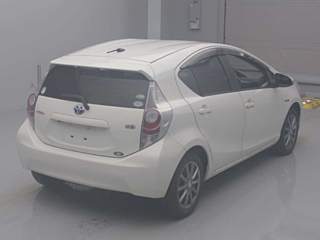 TOYOTA AQUA 2012