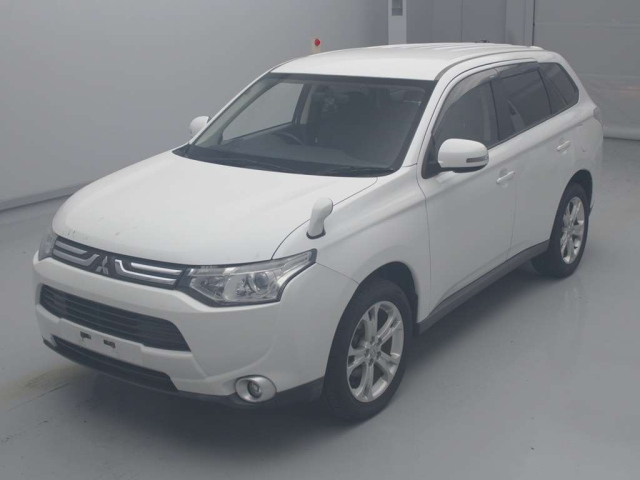 MITSUBISHI OUTLANDER 2013