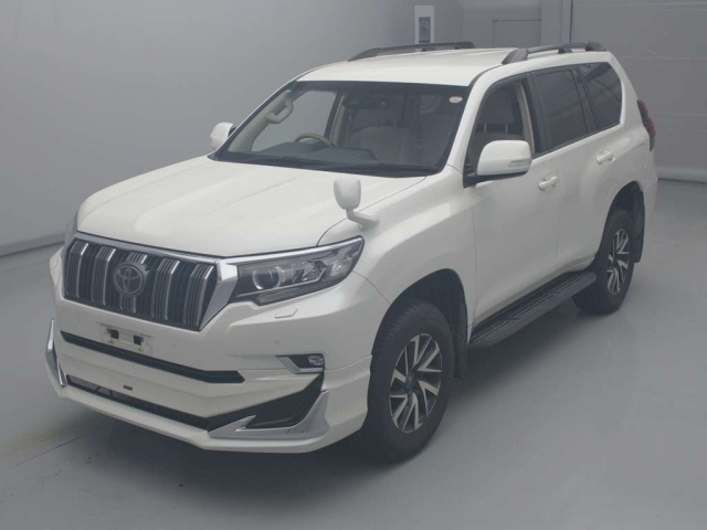 TOYOTA LAND CRUISER PRADO 2018
