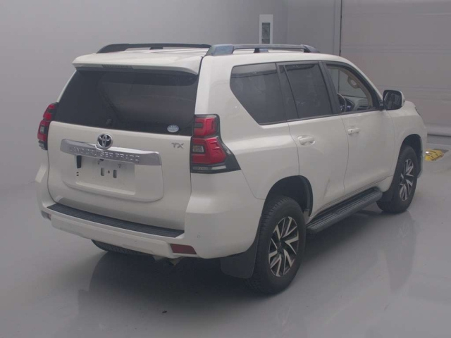 TOYOTA LAND CRUISER PRADO 2018