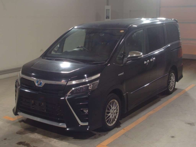 TOYOTA VOXY 2020