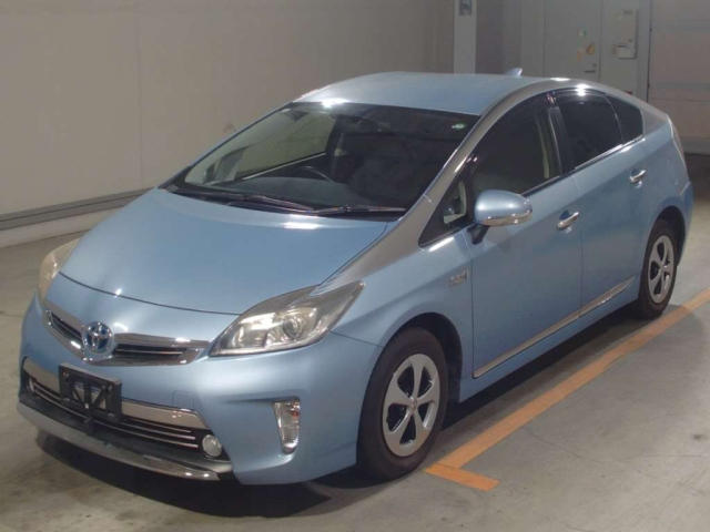 TOYOTA PRIUS PHV 2013