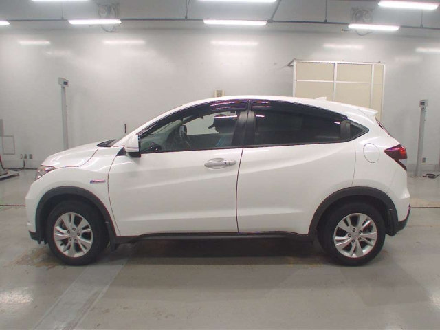 HONDA VEZEL 2015