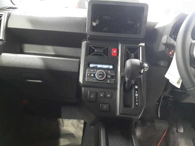 DAIHATSU TAFT 2025