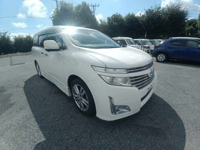 NISSAN ELGRAND 2010