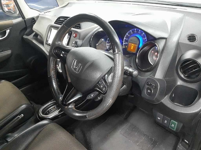 HONDA FIT SHUTTLE 2013