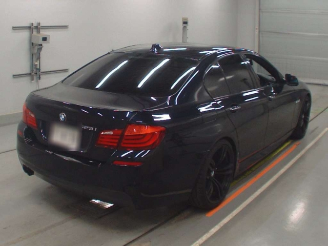 BMW 5 SERIES 2012