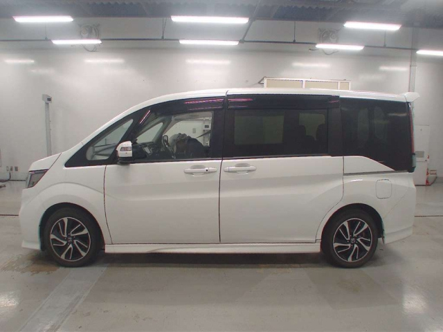 HONDA STEP WAGON 2018