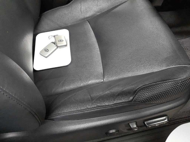 TOYOTA LAND CRUISER PRADO 2011