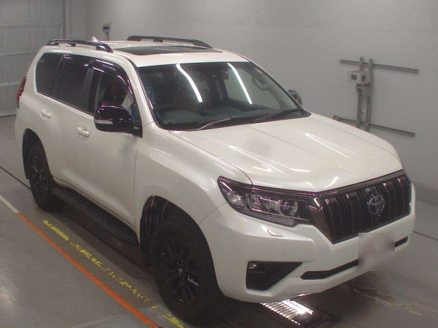 TOYOTA LAND CRUISER PRADO 2022