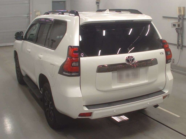 TOYOTA LAND CRUISER PRADO 2022