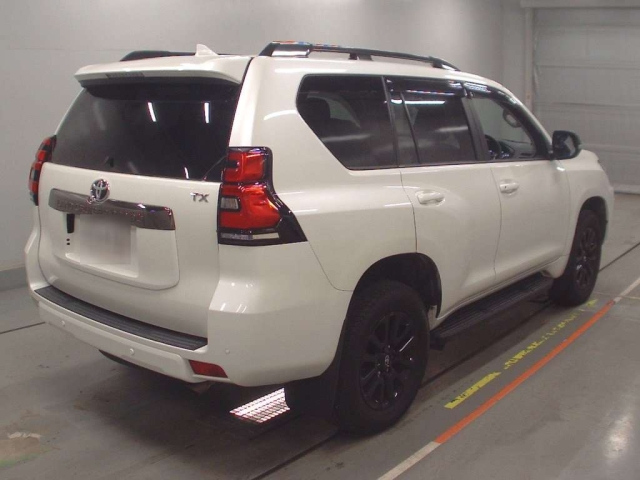 TOYOTA LAND CRUISER PRADO 2022