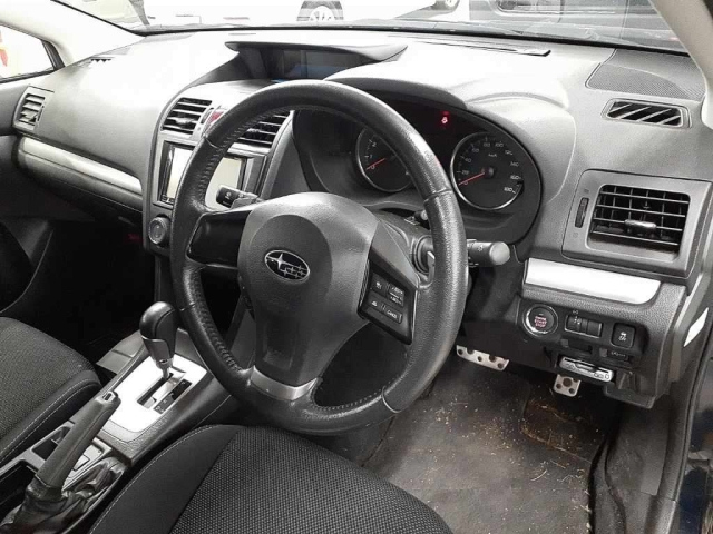 SUBARU XV 2012