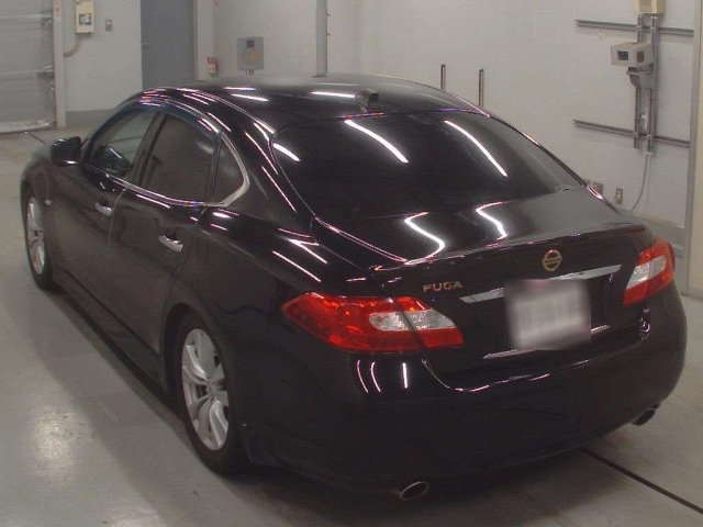 NISSAN FUGA 2011