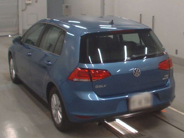 VOLKSWAGEN GOLF 2016