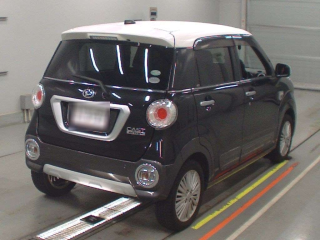 DAIHATSU CAST 2015