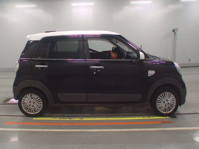 DAIHATSU CAST 2015