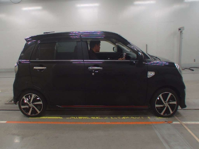 DAIHATSU CAST 2018