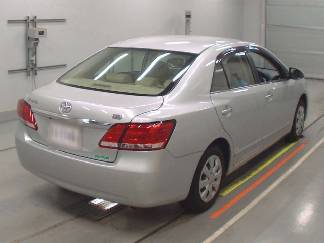 TOYOTA PREMIO 2020