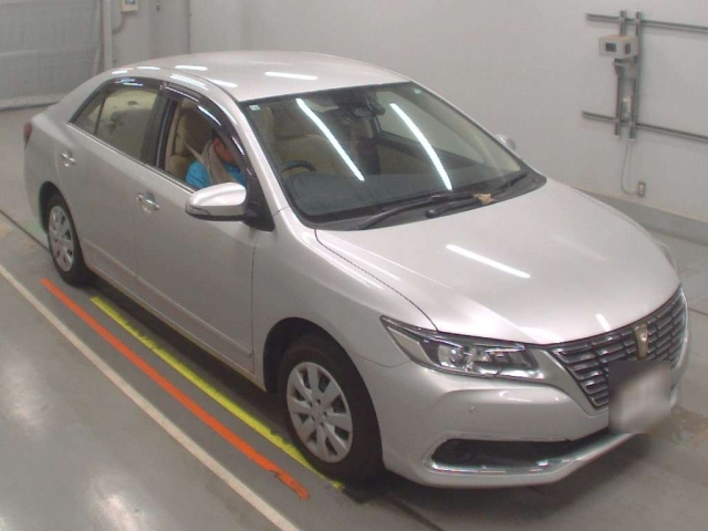 TOYOTA PREMIO 2020