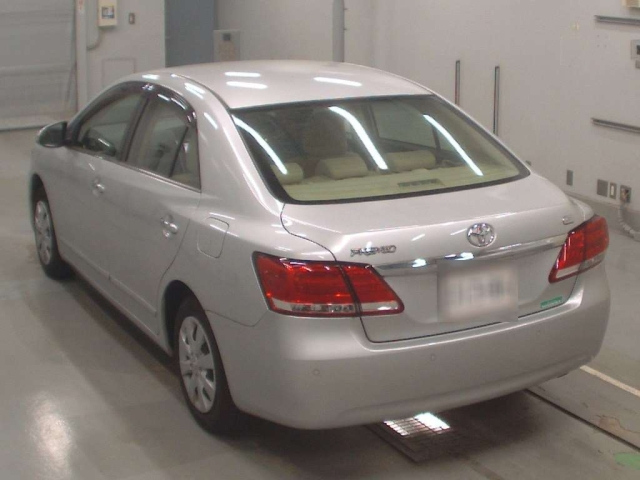 TOYOTA PREMIO 2020
