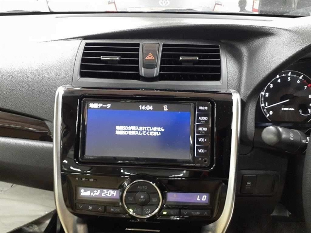 TOYOTA PREMIO 2020