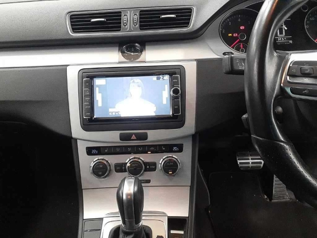 VOLKSWAGEN PASSAT VARIANT 2015