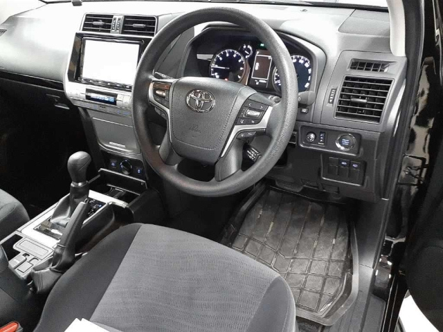 TOYOTA LAND CRUISER PRADO 2022