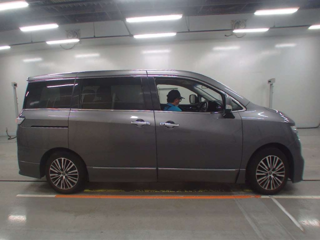 NISSAN ELGRAND 2021