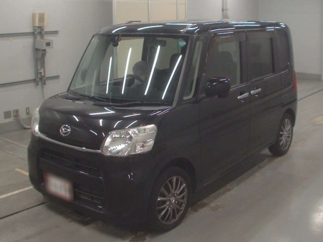 DAIHATSU TANTO 2015