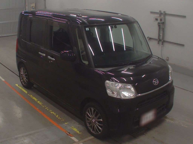DAIHATSU TANTO 2015