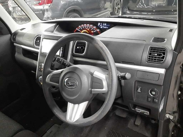 DAIHATSU TANTO 2015